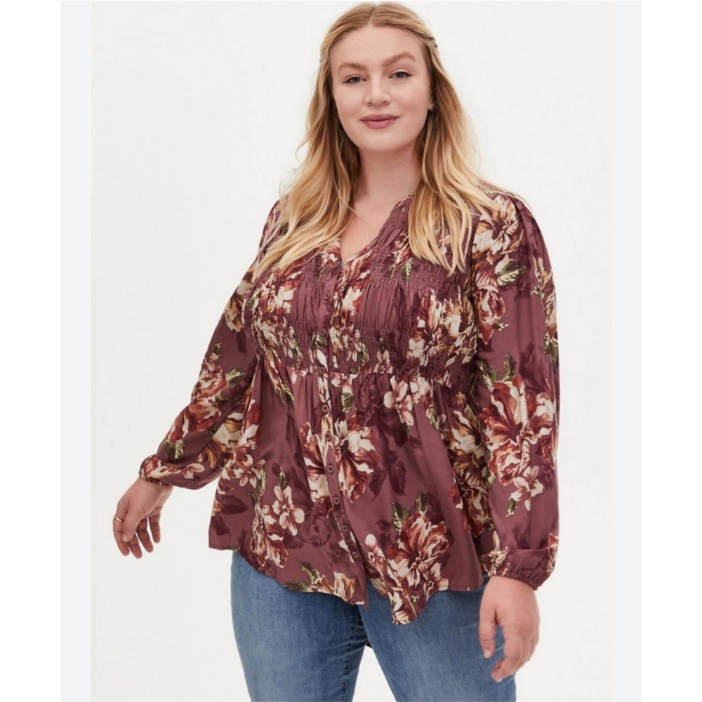New Torrid Floral Babydoll Twill Smocked Button Front High Low Tunic Blouse